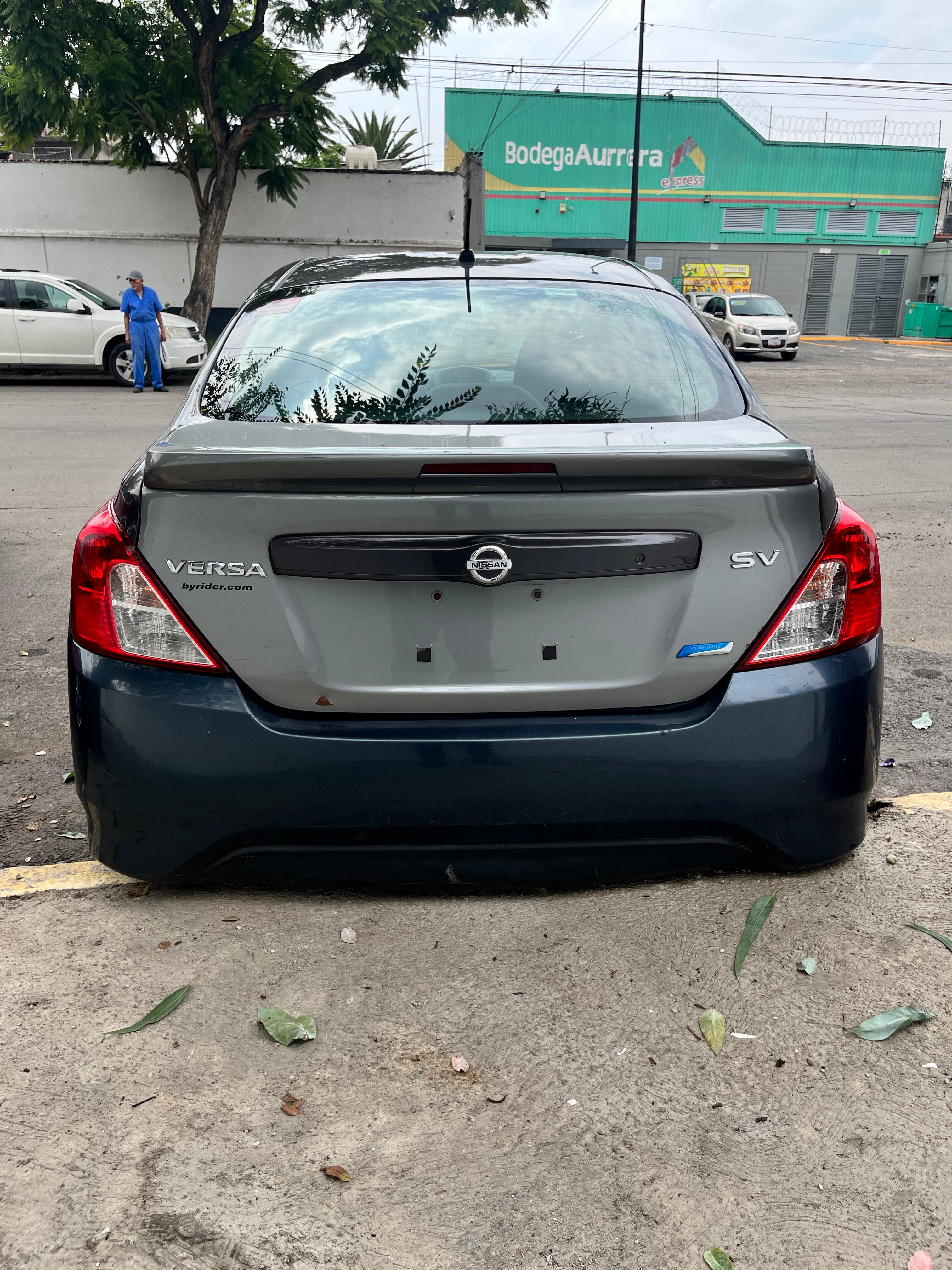 Versa 2018
